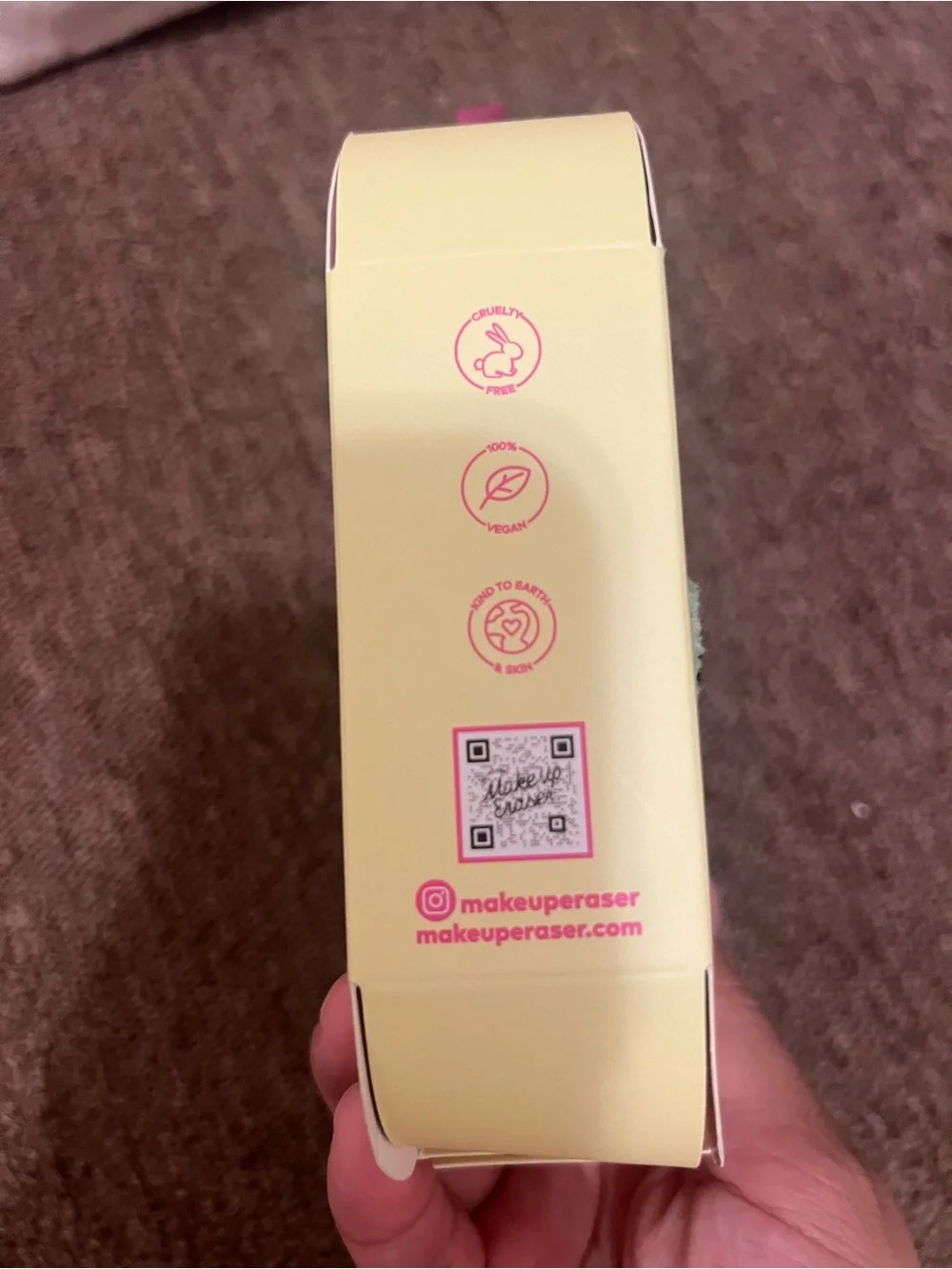 Makeup eraser Minions 7 day set NWT